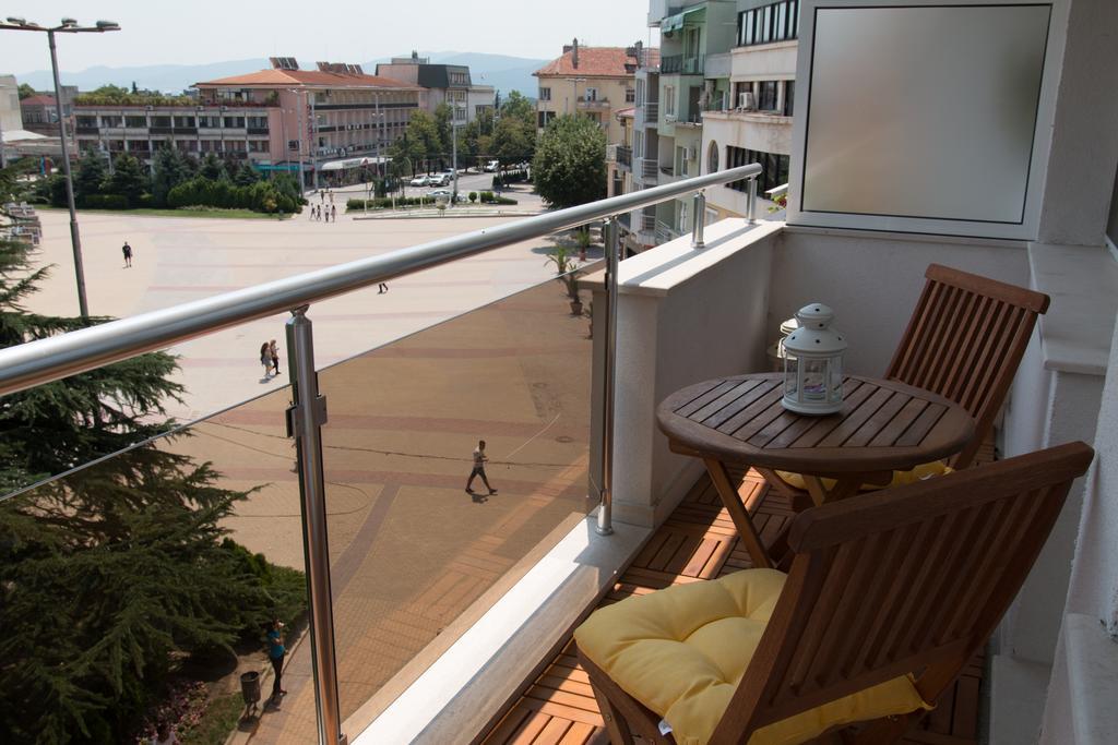 Square View Lejlighed Kazanlŭk Værelse billede